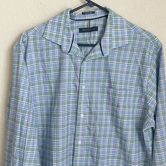 Tommy Hilfiger Mens Shirt L Multicolored Plaid Regular Fit Wrinkle Free Stretch - Picture 2 of 10